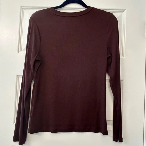 A new day maroon ribbed tee - Picture 3 of 5
